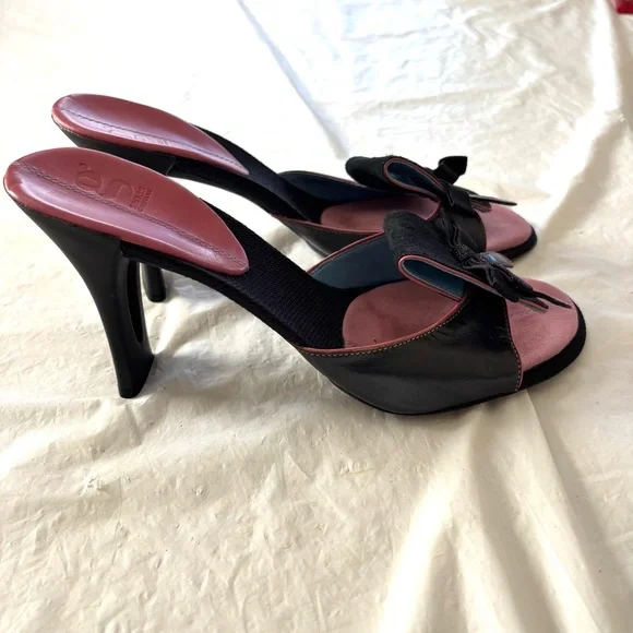 Cole Haan Rare G Series Bows Nike lab Black Pink Heeled Slip Ons SZ 9.5 B NWOT - Picture 2 of 14